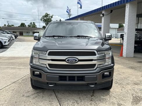 Used 2018 Ford F150 Platinum w/ Equipment Group 701A Luxury AWD/4WD image 2