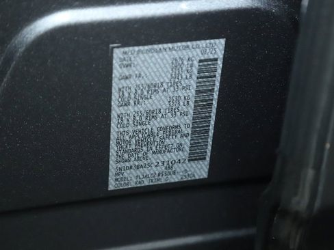 Certified 2025 Nissan Pathfinder SV FWD image 21