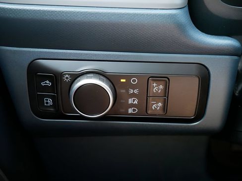 Used 2025 Ford Maverick XL FWD image 17