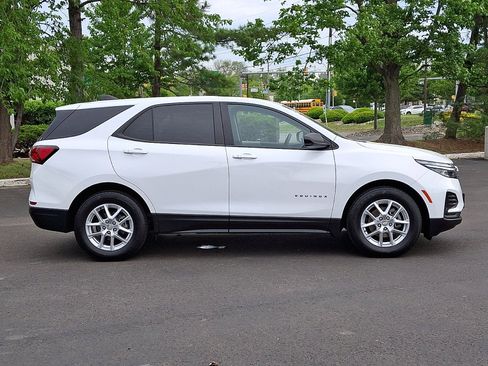 Certified 2023 Chevrolet Equinox LS w/ LS Convenience Package FWD image 25