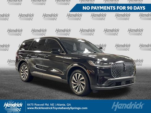 Used 2025 Lincoln Aviator 2WD image 1