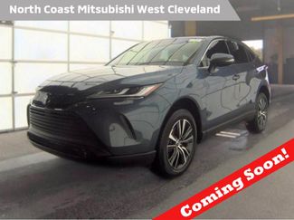 Used 2023 Toyota Venza LE AWD/4WD video 1