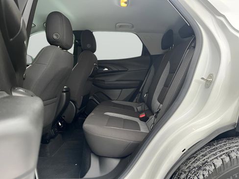 Used 2023 Chevrolet TrailBlazer LT w/ Convenience Package image 9