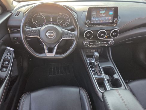Used 2025 Nissan Sentra SR w/ SR Premium Package FWD image 14