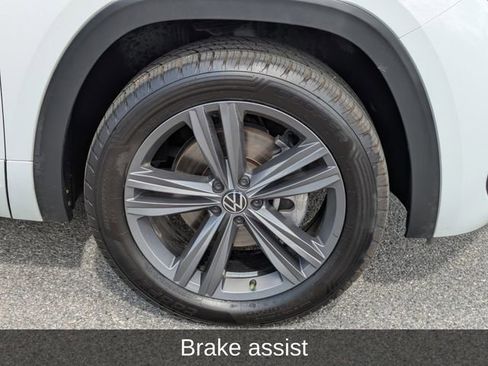 Used 2022 Volkswagen Atlas Cross Sport SEL R-Line image 12