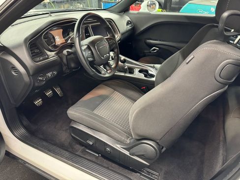 Used 2018 Dodge Challenger R/T w/ Driver Convenience Group image 13