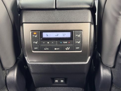 Used 2023 Lexus GX 460 Premium image 36