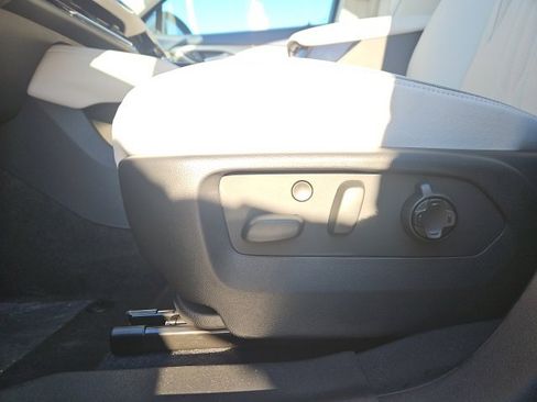 New 2026 Buick Envision Avenir image 32