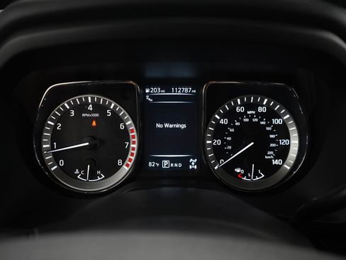 Used 2017 Nissan Titan SL w/ SL Towing Convenience Package AWD/4WD image 23