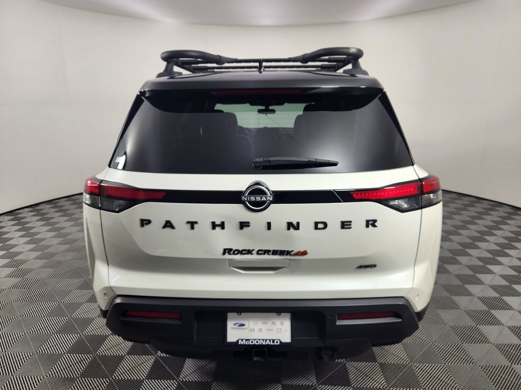 Used 2024 Nissan Pathfinder Rock Creek AWD/4WD image 4
