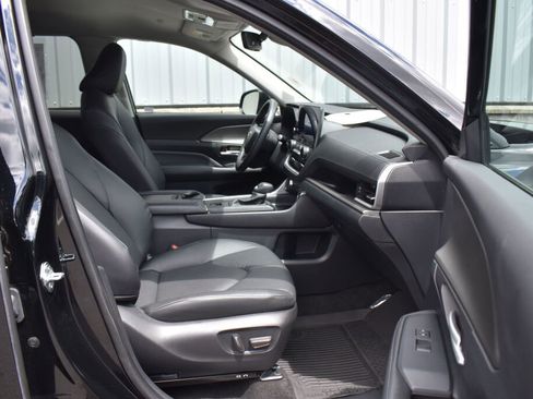 Certified 2024 Toyota Grand Highlander AWD Hybrid image 25