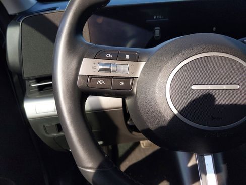 Used 2025 Hyundai Kona SEL image 16