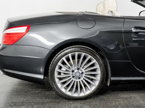 Used 2016 Mercedes-Benz SL 550 SL 550 image 9