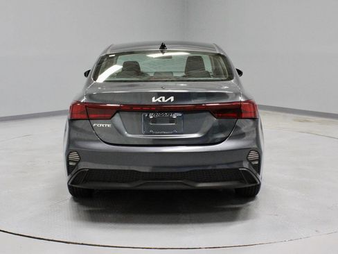 Used 2023 Kia Forte LXS FWD image 9