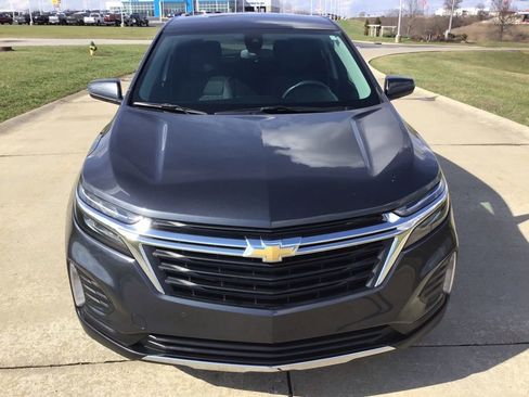 Used 2022 Chevrolet Equinox LT image 2