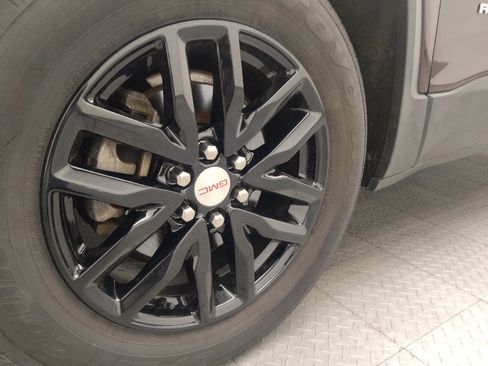 Used 2018 GMC Acadia SLT FWD image 31