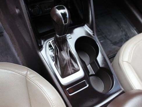 Used 2015 Hyundai Tucson SE AWD/4WD image 12