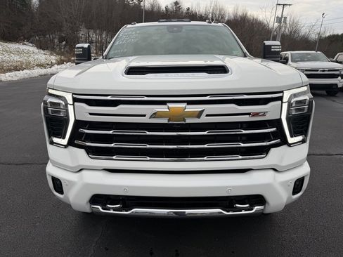New 2026 Chevrolet Silverado 2500 LT w/ Z71 Chrome Sport Edition image 17
