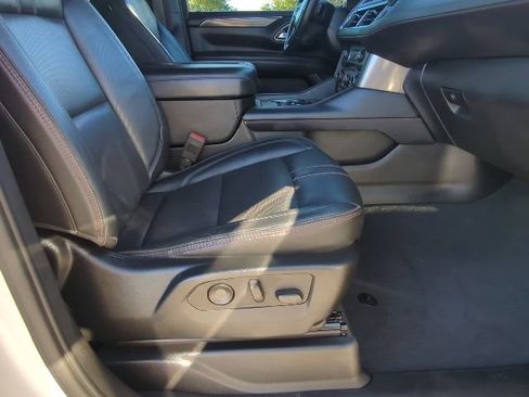 Used 2021 Chevrolet Tahoe RST w/ Luxury Package image 27