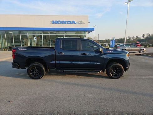 Used 2019 Chevrolet Silverado 1500 Custom Trail Boss w/ Custom Convenience Package image 8