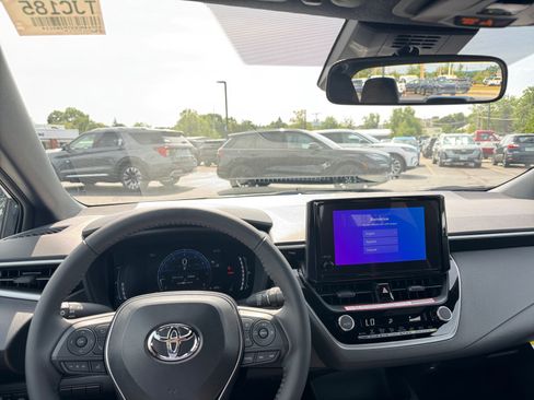 New 2026 Toyota Corolla SE FWD image 17
