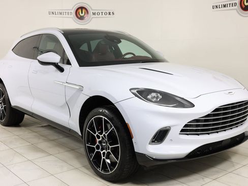 Used 2021 Aston Martin DBX image 34