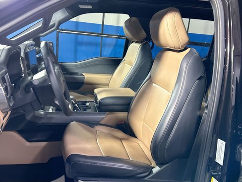 Used 2021 Ford F150 Lariat w/ Max Trailer Tow Package image 13