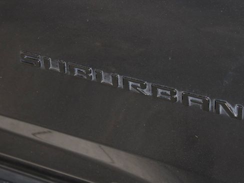 Used 2024 Chevrolet Suburban RST image 13