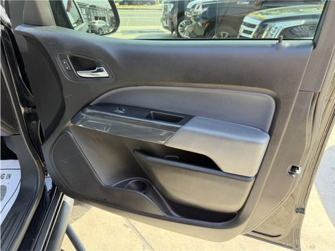 Used 2016 Chevrolet Colorado Z71 RWD image 26