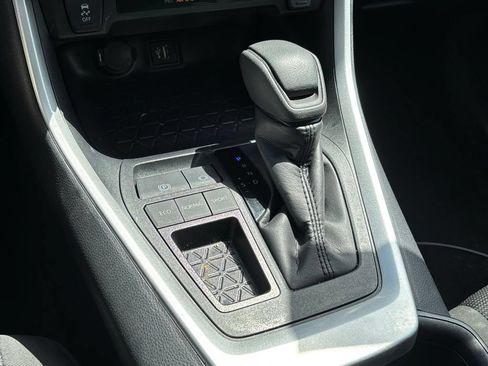Certified 2025 Toyota RAV4 LE FWD image 12
