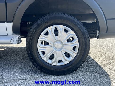 Used 2024 Ford Transit 250 Low Roof w/ Exterior Upgrade Package image 31