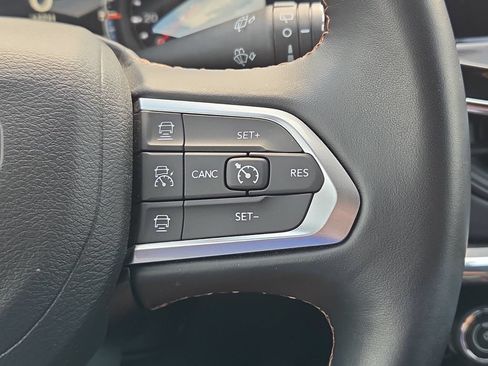 Used 2022 Jeep Compass Limited AWD/4WD image 24
