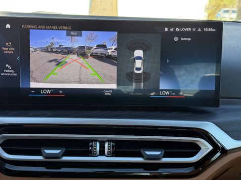 Used 2024 BMW 330i Sedan w/ Premium Package image 26