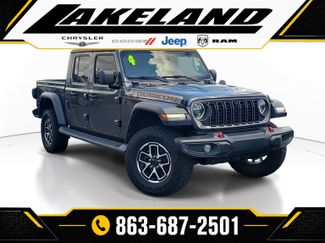 Used 2024 Jeep Gladiator Rubicon w/ Technology Group AWD/4WD video 1