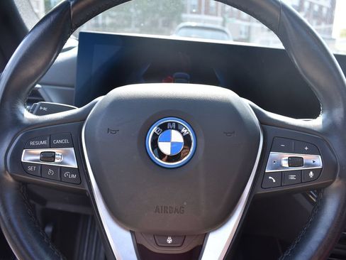 Used 2023 BMW i4 eDrive35 RWD image 14