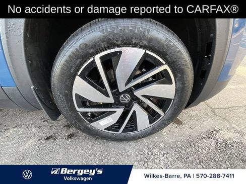Certified 2025 Volkswagen Atlas SE AWD/4WD image 2