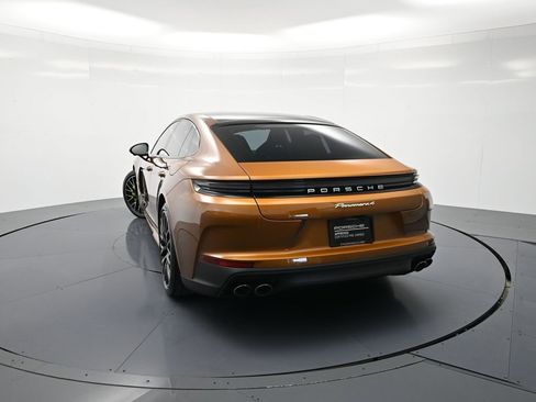 Used 2025 Porsche Panamera 4 image 27