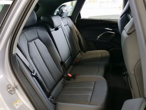 New 2025 Audi Q5 Premium Plus image 15