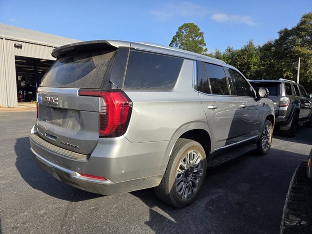 Used 2025 GMC Yukon Elevation w/ LPO, Floor Liner Package RWD image 12