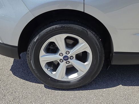 Used 2020 Ford Edge SE FWD image 7