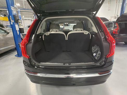 Used 2025 Volvo XC90 B6 Plus AWD/4WD image 18