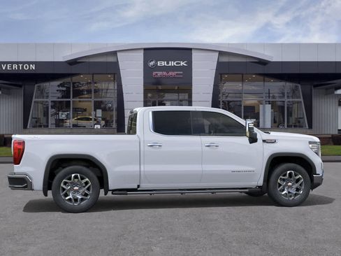 New 2026 GMC Sierra 1500 SLT image 5