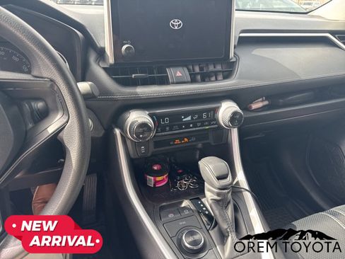 Used 2024 Toyota RAV4 XLE w/ Convenience Package image 18