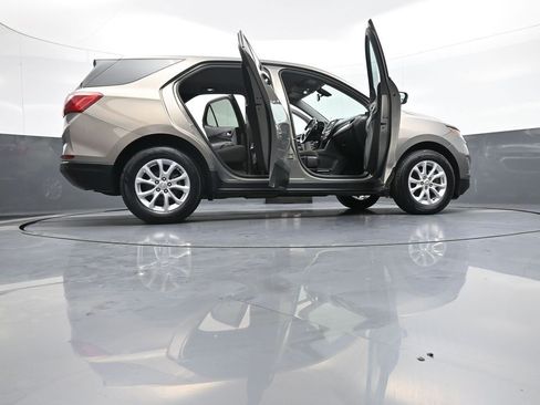 Used 2019 Chevrolet Equinox LT image 48