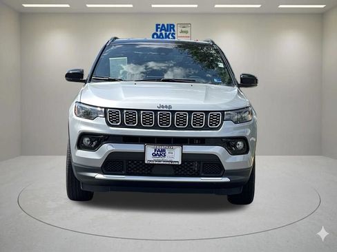 Certified 2025 Jeep Compass Limited AWD/4WD image 5