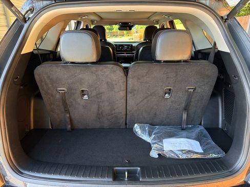 Used 2025 Kia Sorento SX image 34
