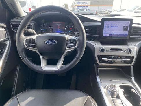 Used 2023 Ford Explorer XLT w/ Equipment Group 202A image 13