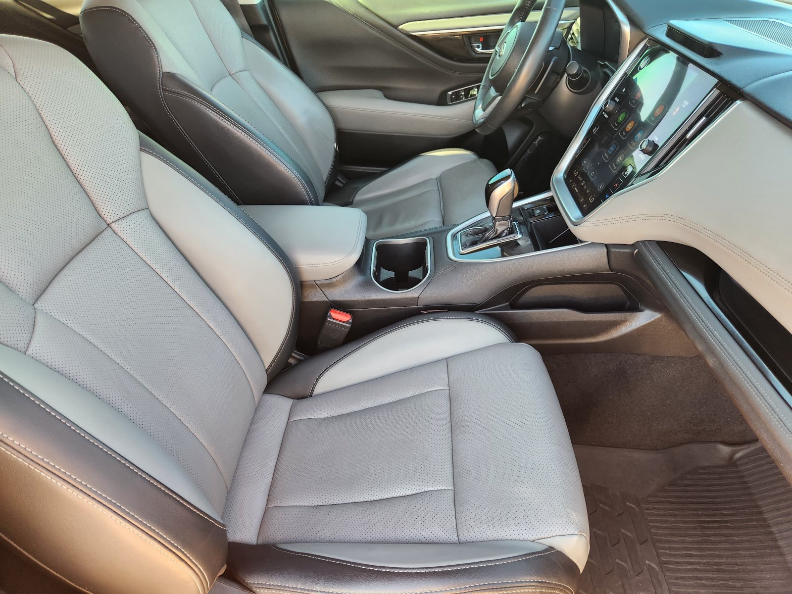 Used 2021 Subaru Outback Limited w/ Popular Package #2 AWD/4WD image 17