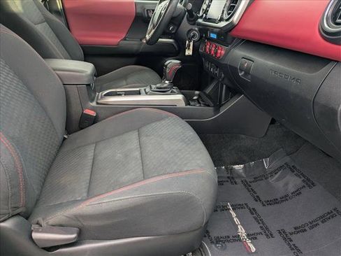 Used 2022 Toyota Tacoma SR5 image 19