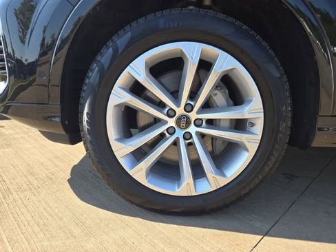 Used 2025 Audi Q7 3.0T Premium Plus w/ Premium Plus Package image 4